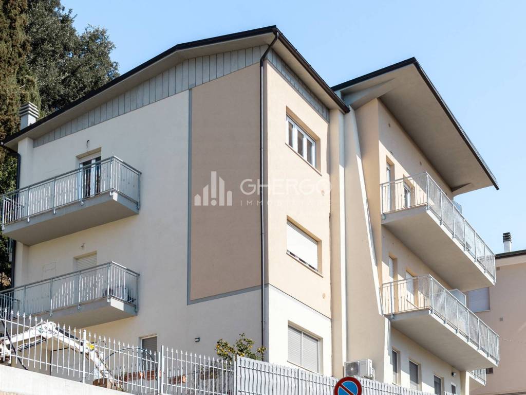 Appartamento a Osimo in GRADINATA LA MARMORA, 2 - Foto 2