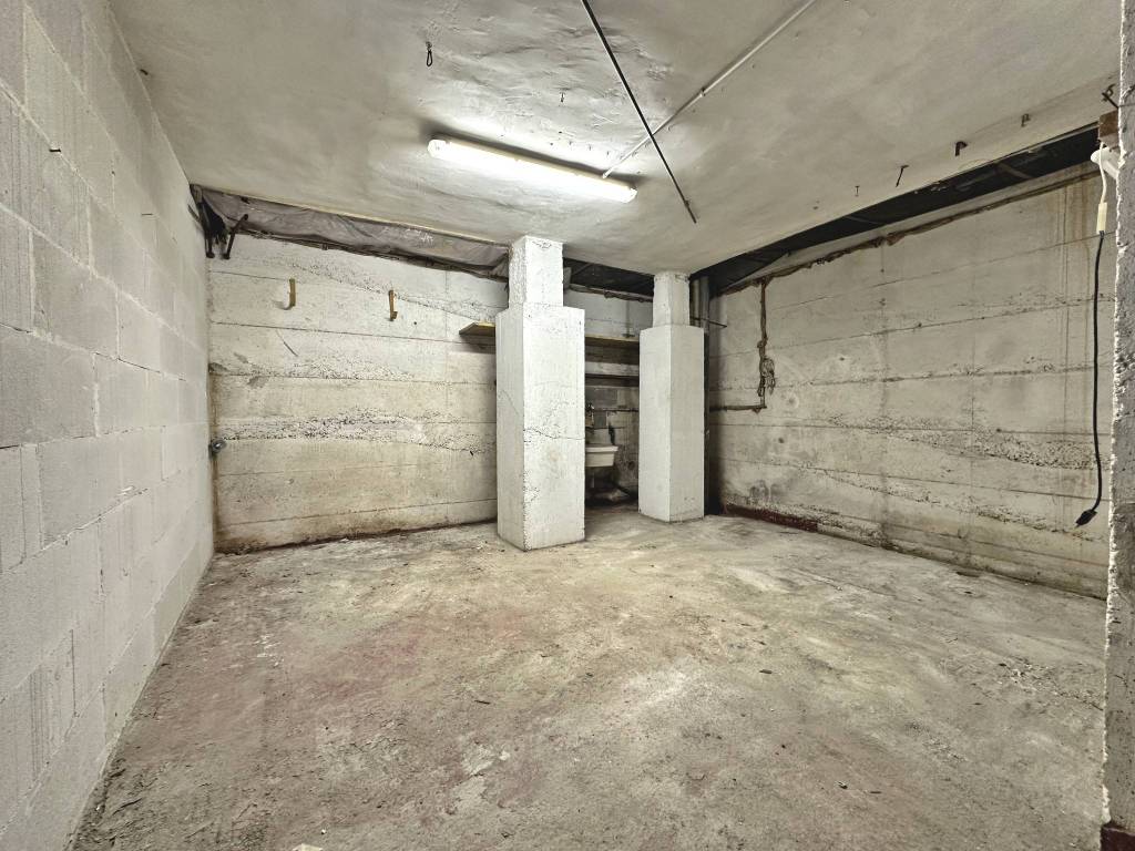Box / garage a Finale ligure in Via Flaminio Lunaro, 2 - Foto 5