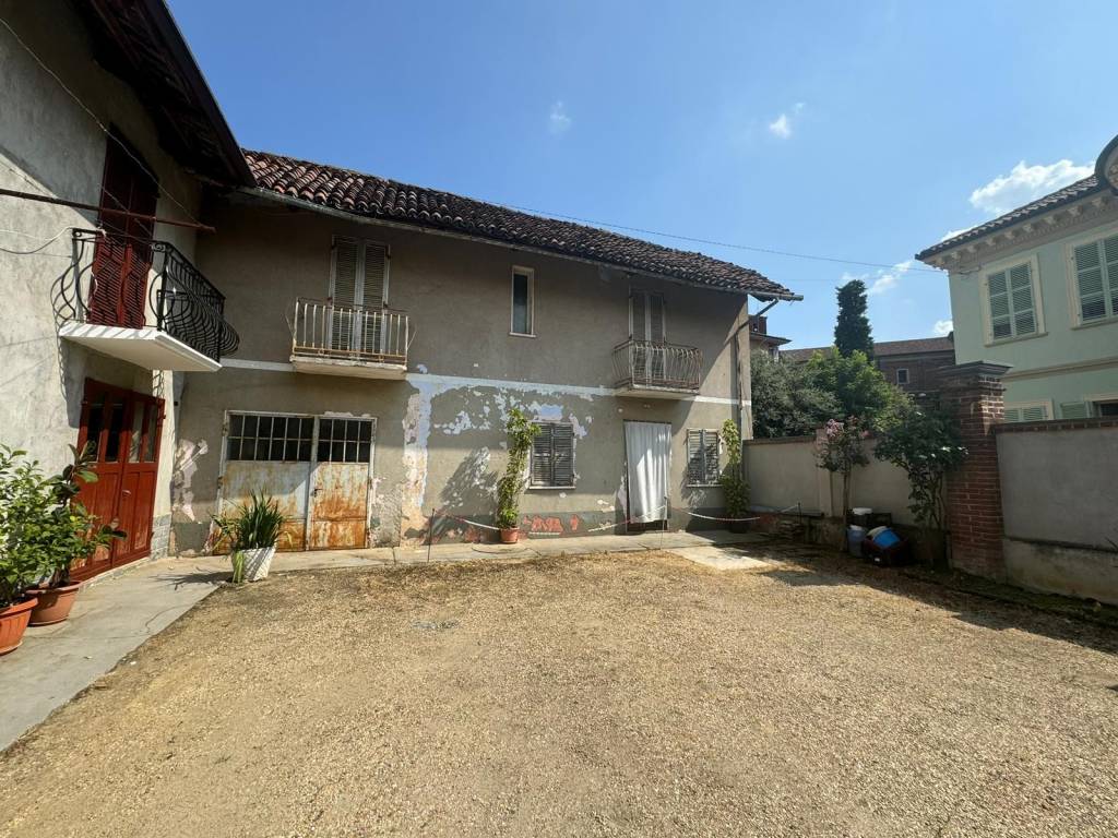 Casa indipendente a Ceresole alba in Via Salasco, 9 - Foto 2