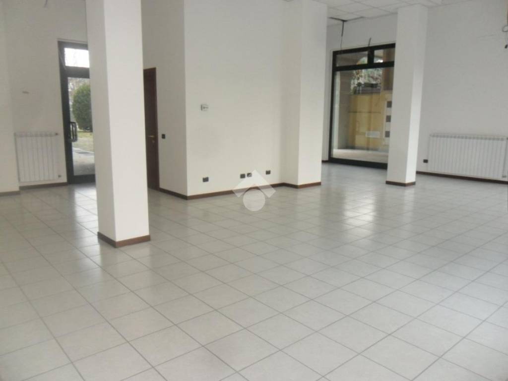 Appartamento a Cardano al campo in Via primo levi, 5 - Foto 5