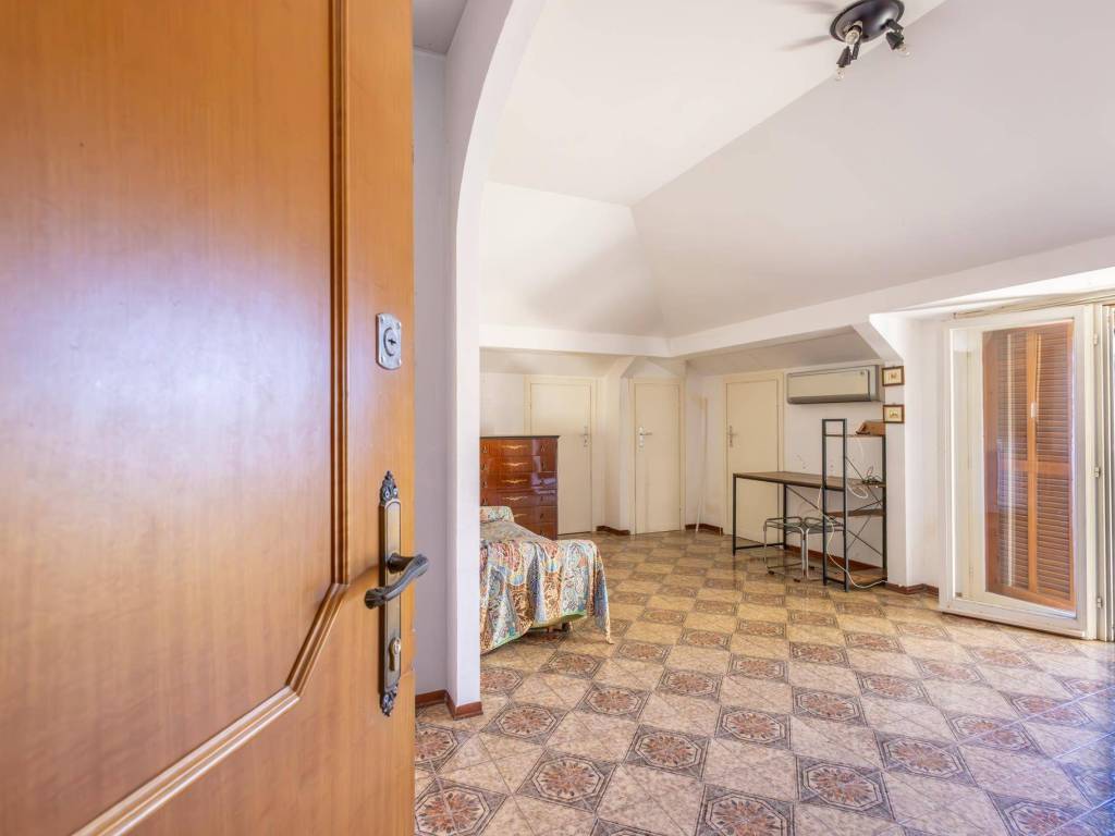 Appartamento a Bordighera in Via Giulio Cesare - Foto 2