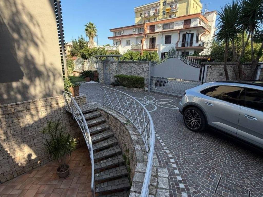 Villa a Nocera inferiore in Via Jacopo Sannazzaro - Foto 4