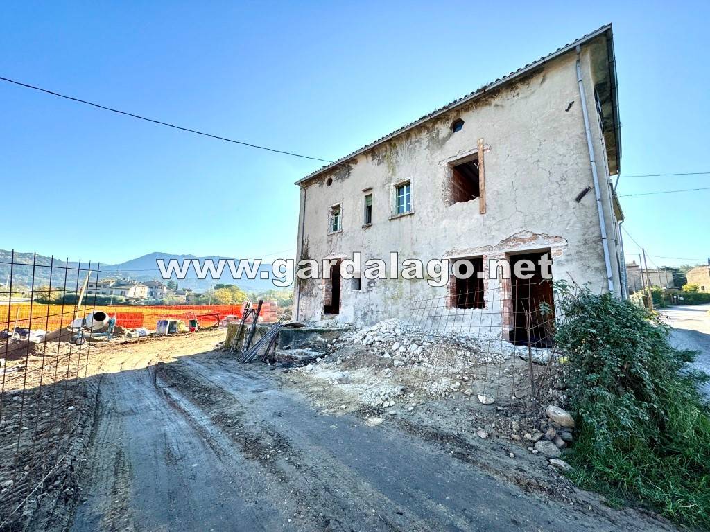 Rustico / casale a Caprino veronese in Località Boschi, 24 - Foto 4