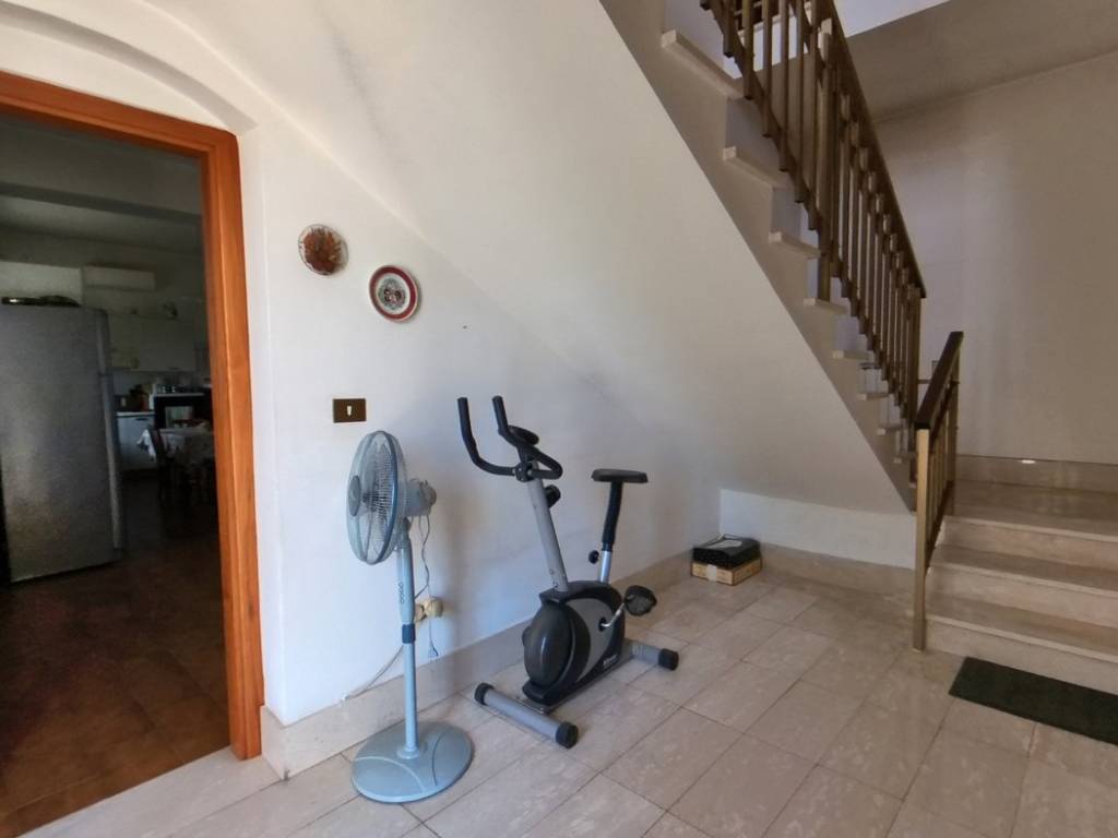 Villa a Aprilia in Via Urano, 3 - Foto 4