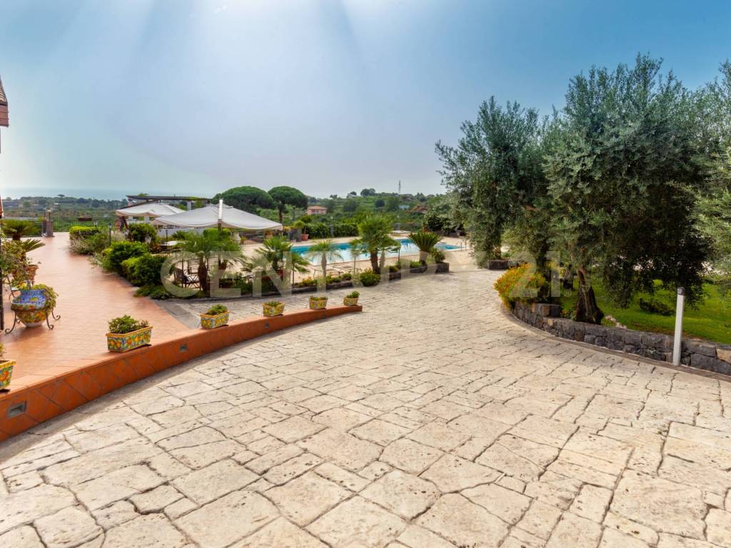 Villa a Aci catena in Via Brinzio, 20 - Foto 3