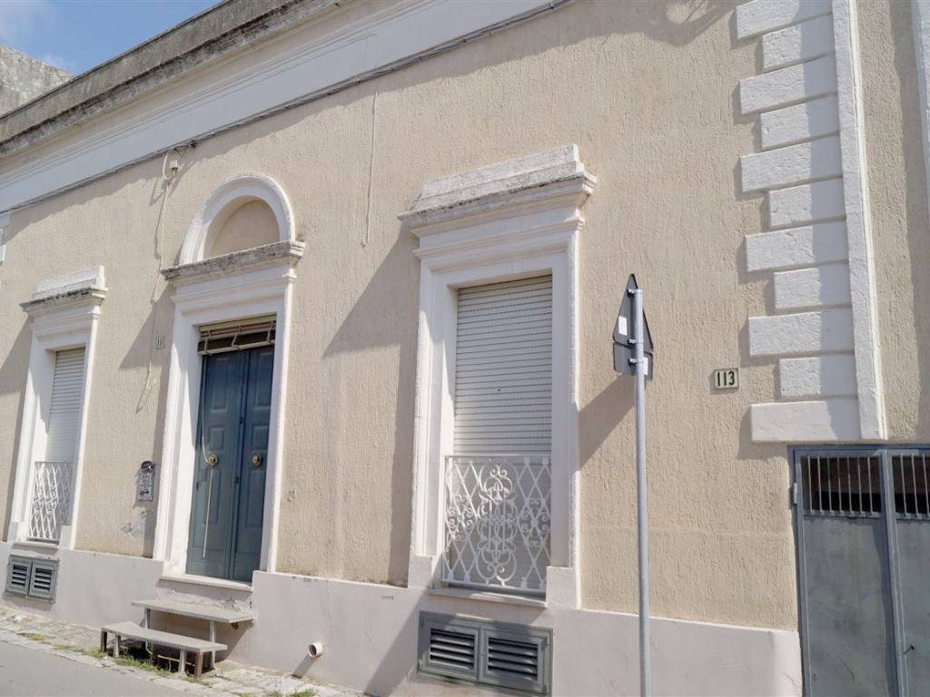 Villa a Presicce-acquarica in Via Vittorio Veneto, 111 - Foto 2
