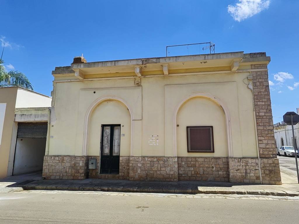 Casa indipendente a Ugento in via Salvatore Congedi, - Foto 2
