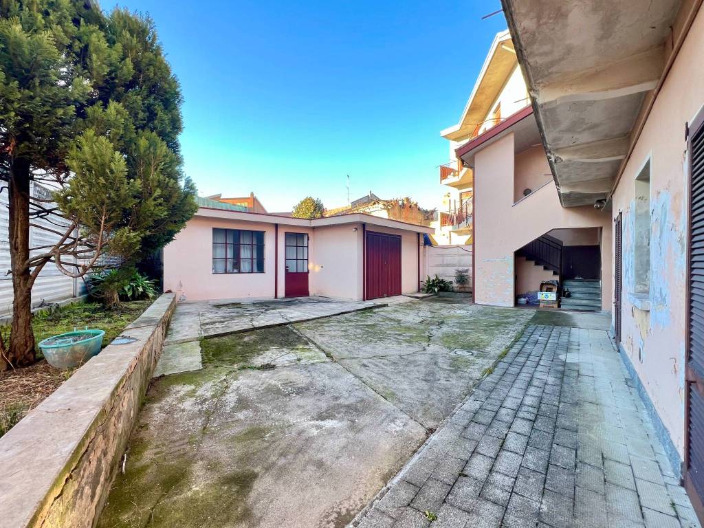 Casa indipendente a Lonate pozzolo in Via Sant'Antonino, 3 - Foto 5