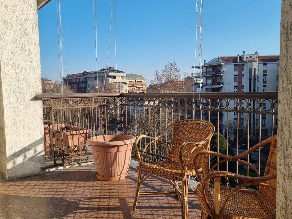 Appartamento a Lodi in Viale 4 Novembre, 15 - Foto 2