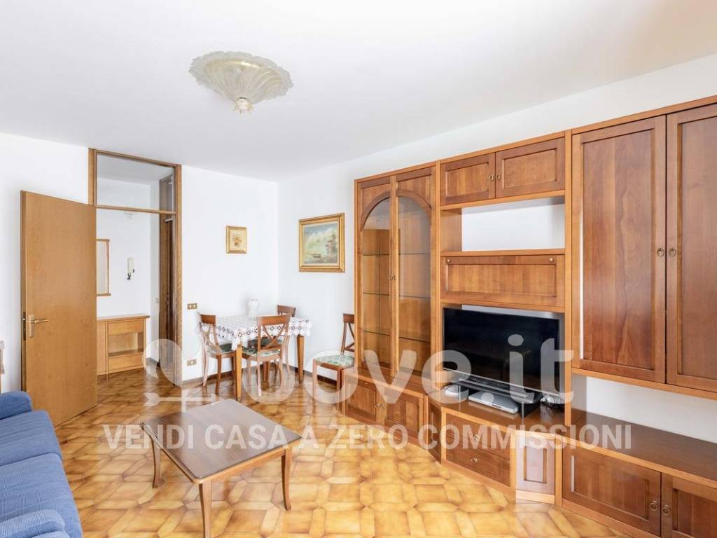 Appartamento a Luino in Via Creva - Foto 3