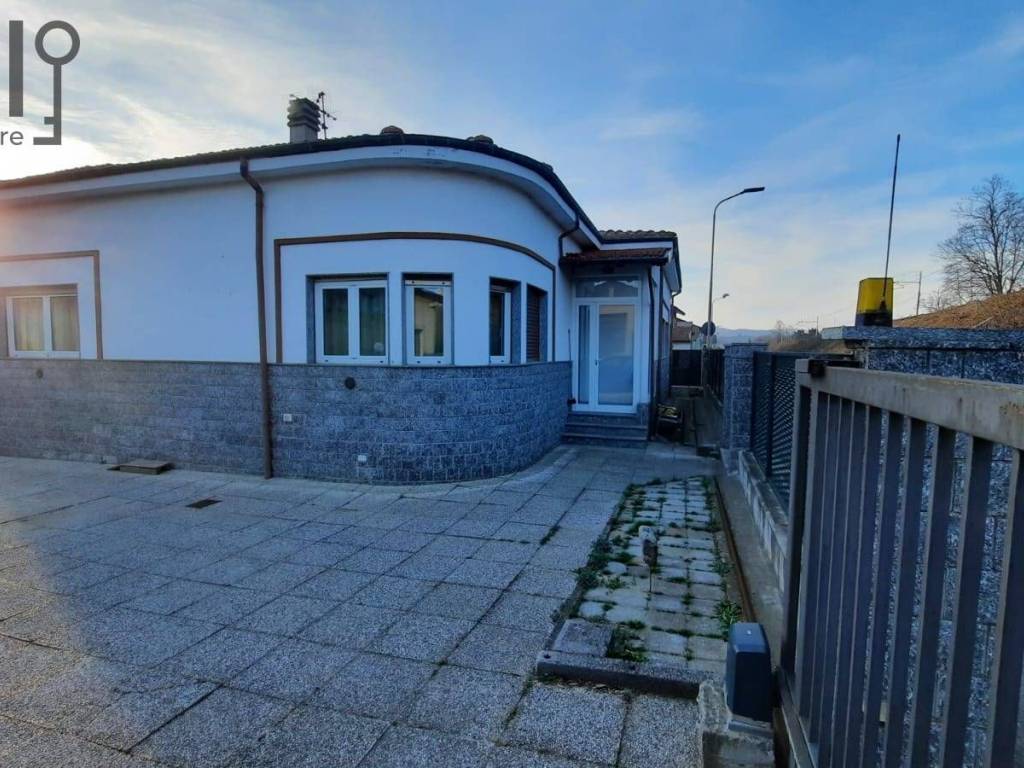 Villa a Carcare in via fornace vecchia, 56 - Foto 3