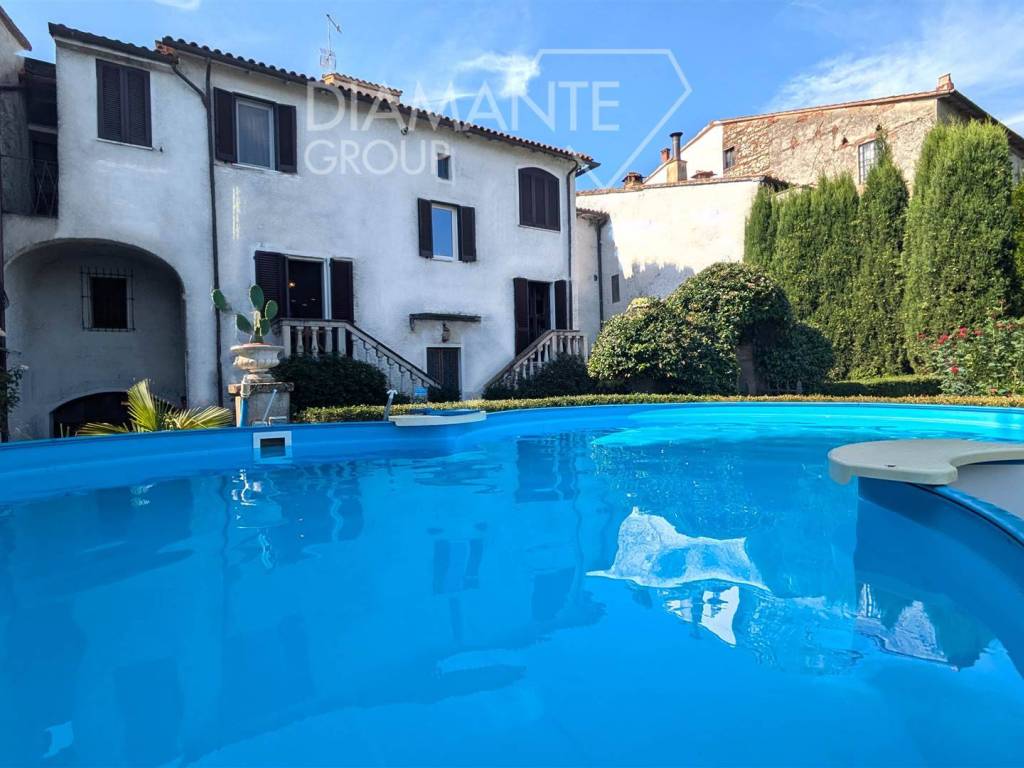 Villa a Castiglione del lago in Castiglione del Lago - Foto 3