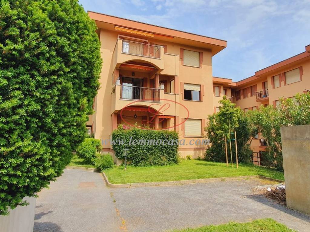 Appartamento a Diano marina in Via Villebone, 41 - Foto 1