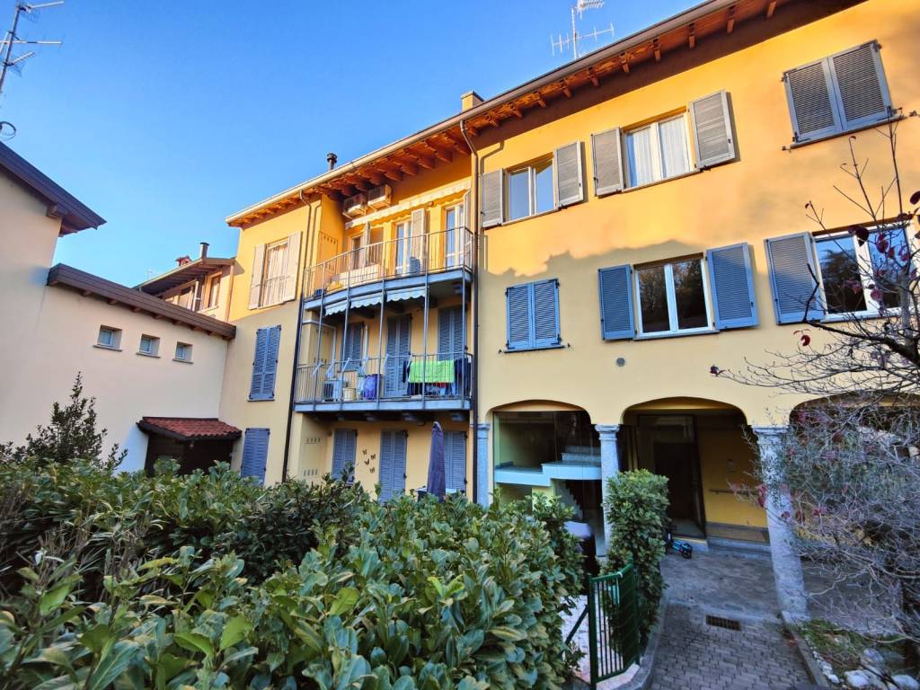 Appartamento a Bosisio parini in Via 4 Novembre, 24 - Foto 2