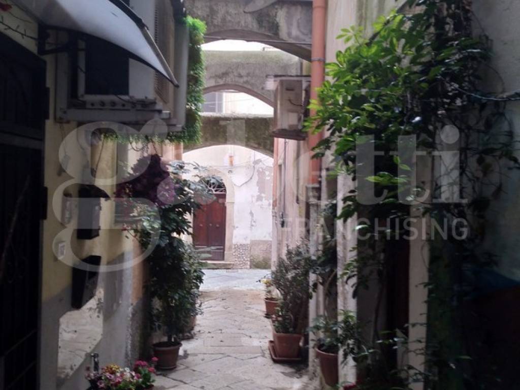 Palazzo / stabile a Gaeta in Via Dell'Indipendenza , 25 - Foto 4