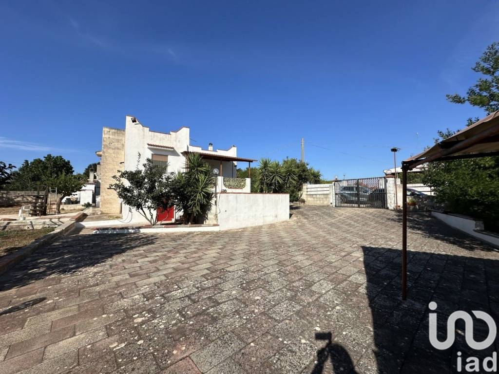 Villa a Martina franca in Strada Petrosa Zona G - Foto 3