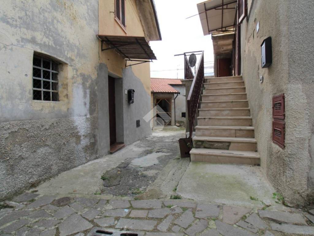 Appartamento a Campli in Frazione Villa Camera - Foto 2