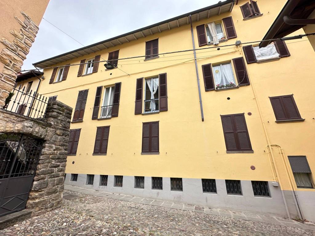 Appartamento a Bergamo in Via San Tomaso, 64 - Foto 2