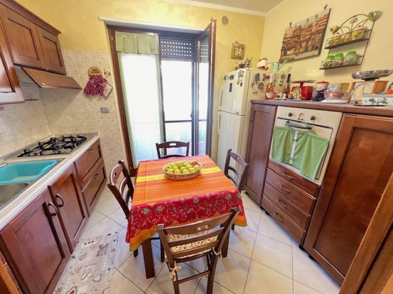 Appartamento a Brindisi in Via Monsignor Tommaso Valeri - Foto 3