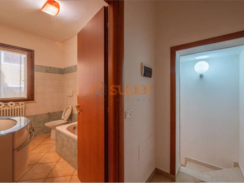 Appartamento a Fano in Via Bocca Trabaria - Foto 5