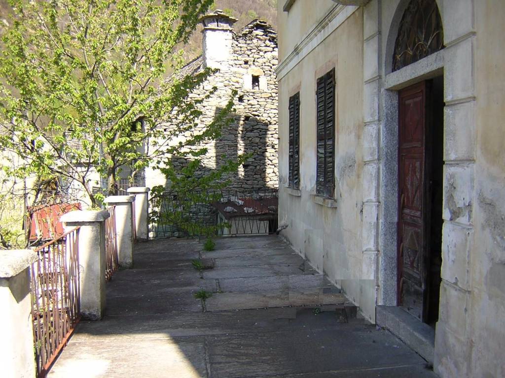 Palazzo / stabile a Crevoladossola in Via alla Villa D'Oira - Foto 2