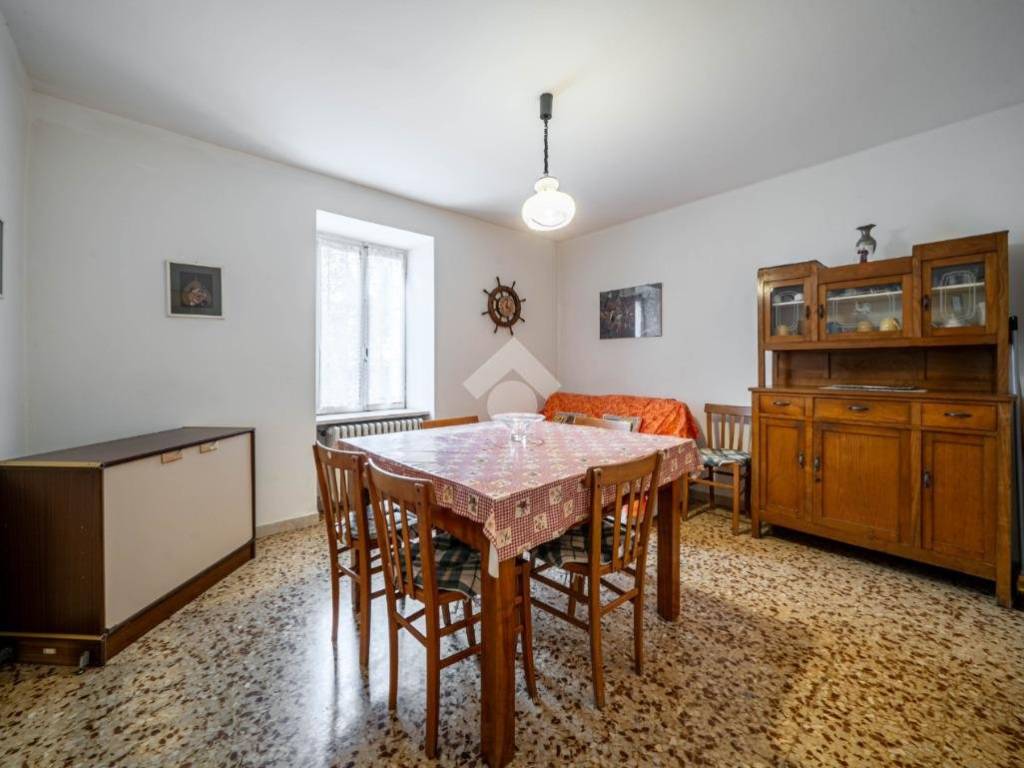 Appartamento a Bosco chiesanuova in Via Carlo Ederle - Foto 2