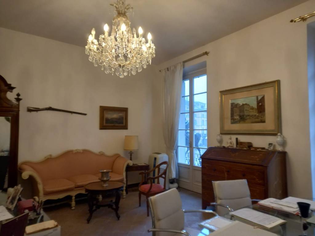 Immobile a Piacenza in Piazza dei Cavalli - Foto 2