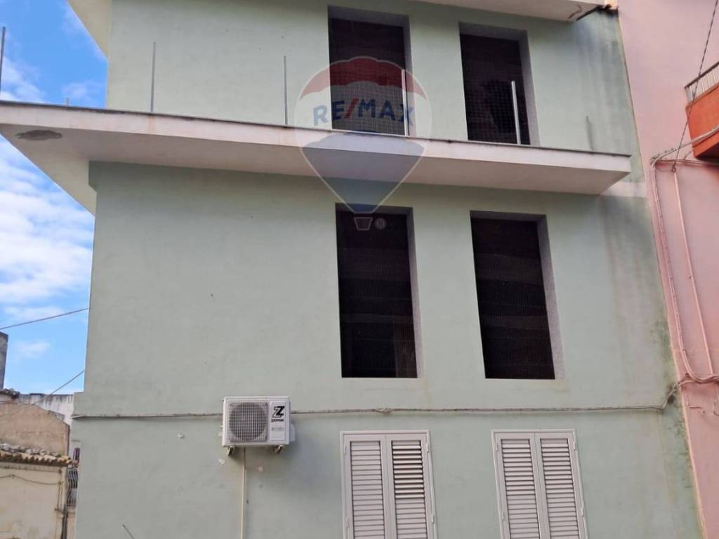 Casa indipendente a Santa croce camerina in via Cristoforo Colombo/ Marsala - Foto 4
