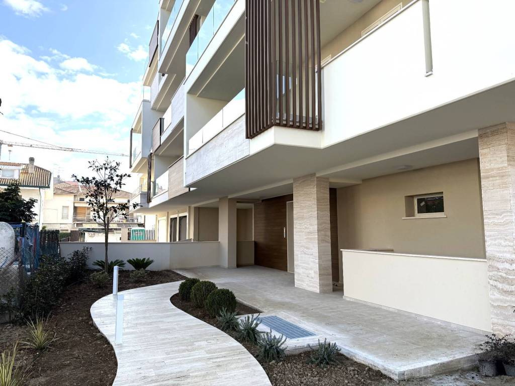 Appartamento a Tortoreto in Via Archimede - Foto 3