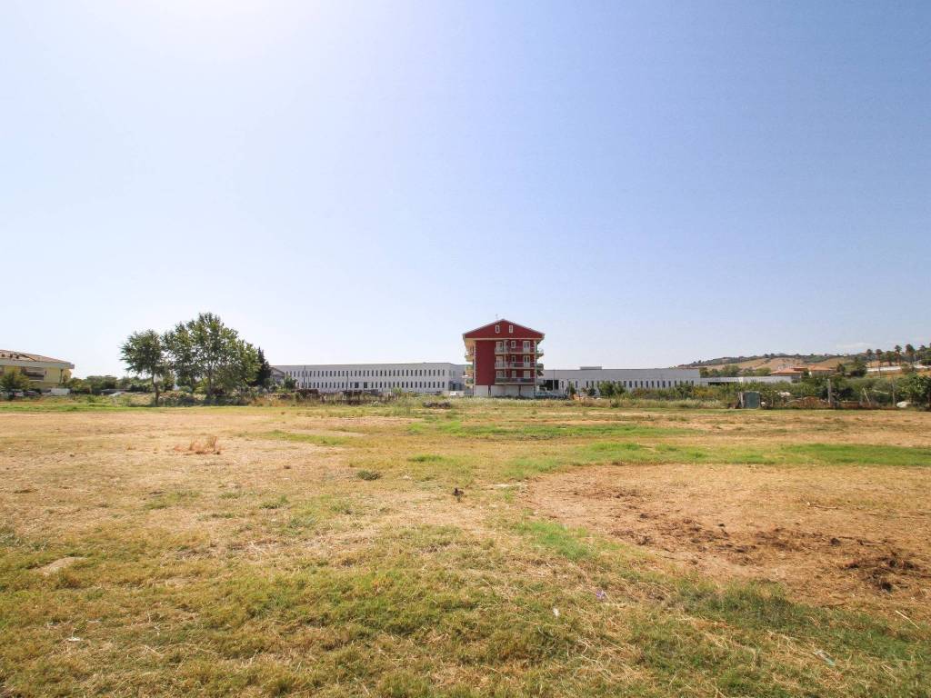 Terreno a Tortoreto in Via Delle Regioni, 15 - Foto 4