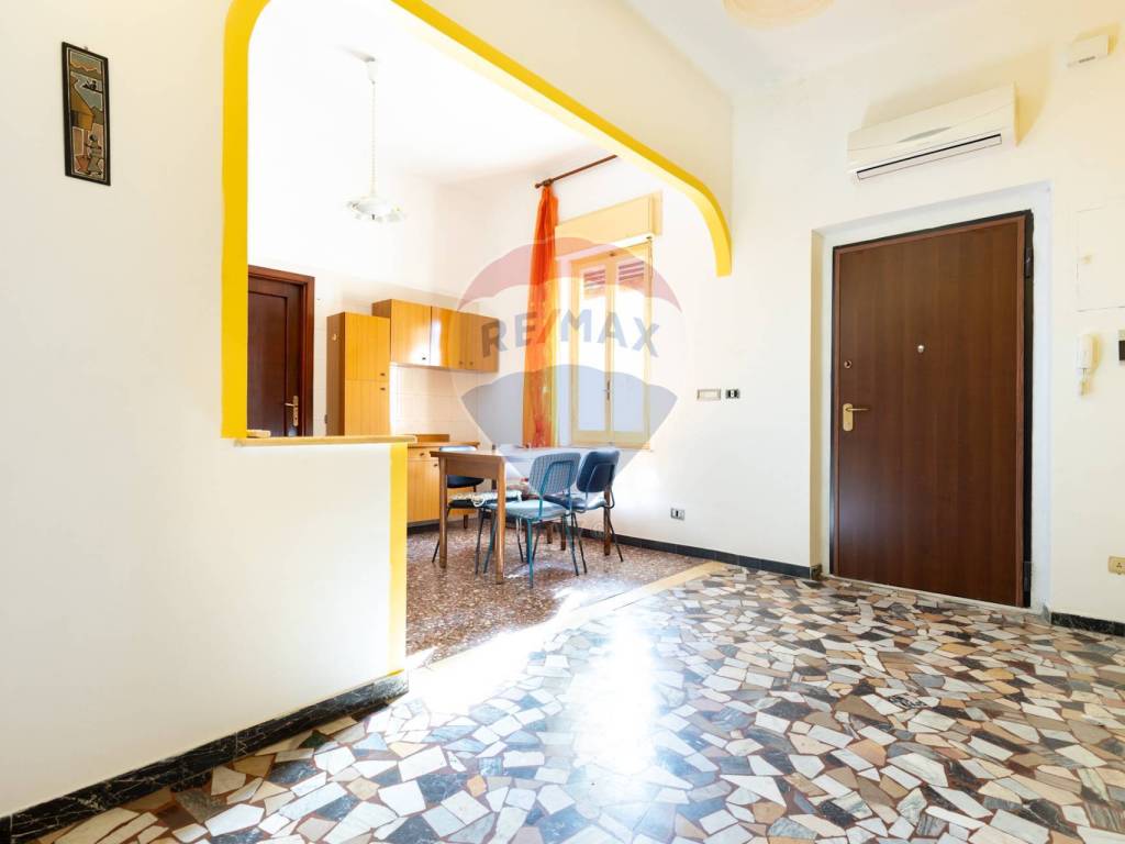 Appartamento a Cagliari in Via Col Del Rosso, 32 - Foto 2