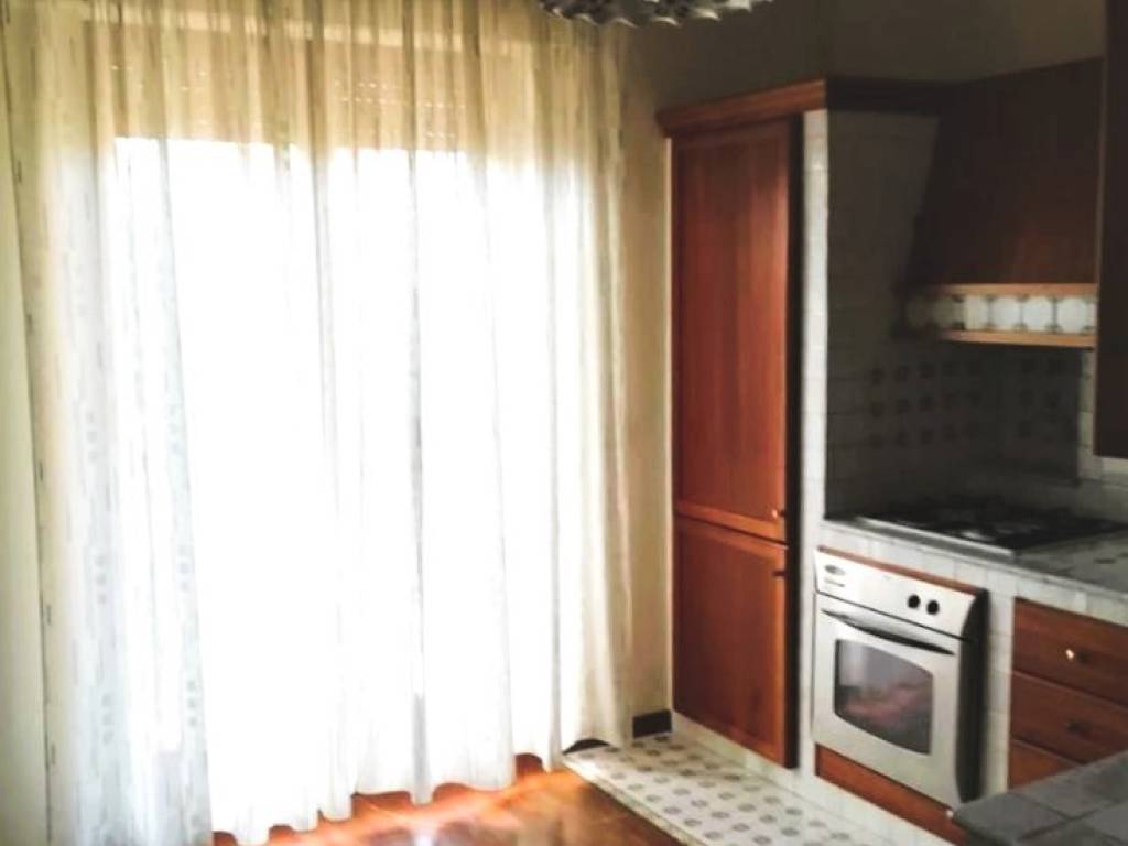 Appartamento a Trani in Via Vittorio Malcangi - Foto 4