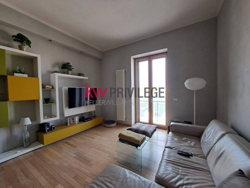 Appartamento a Brindisi in Via Paolo Thaon de Revel - Foto 3