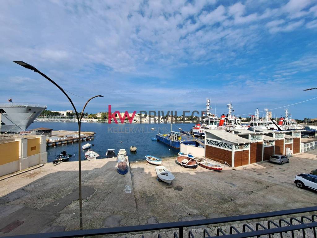 Appartamento a Brindisi in Via Paolo Thaon de Revel - Foto 4