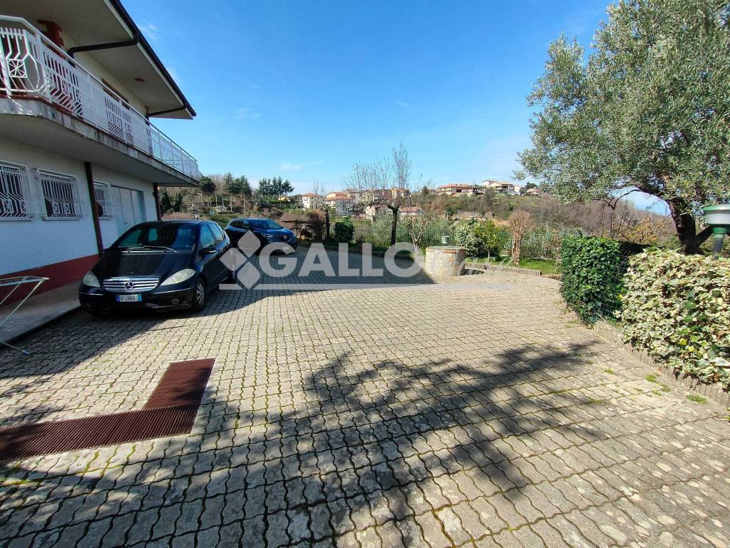 Villa a Cosenza in Loc. Donnici C.da Serra Caruso - Foto 4