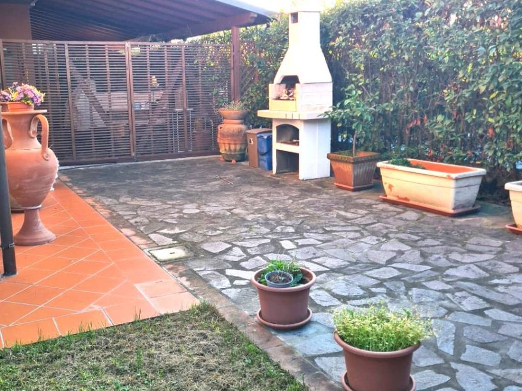 Villa a Porcari in Via Monsignor Mario Antonio Marracini - Foto 4