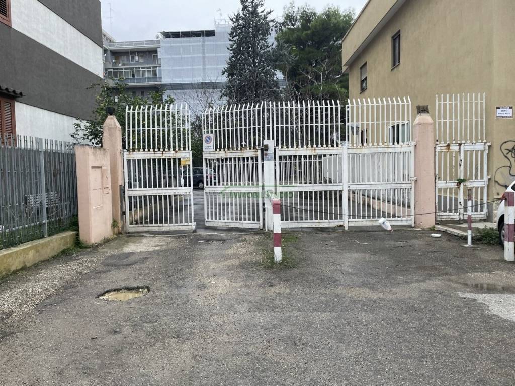 Box / garage a Bari in TRAVERSA VIA FANELLI - Foto 4