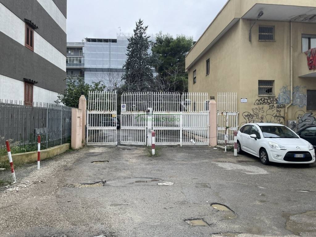 Box / garage a Bari in TRAVERSA VIA FANELLI - Foto 5