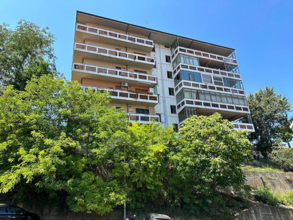 Appartamento a Chieti in Via dei Peligni, 30 - Foto 2