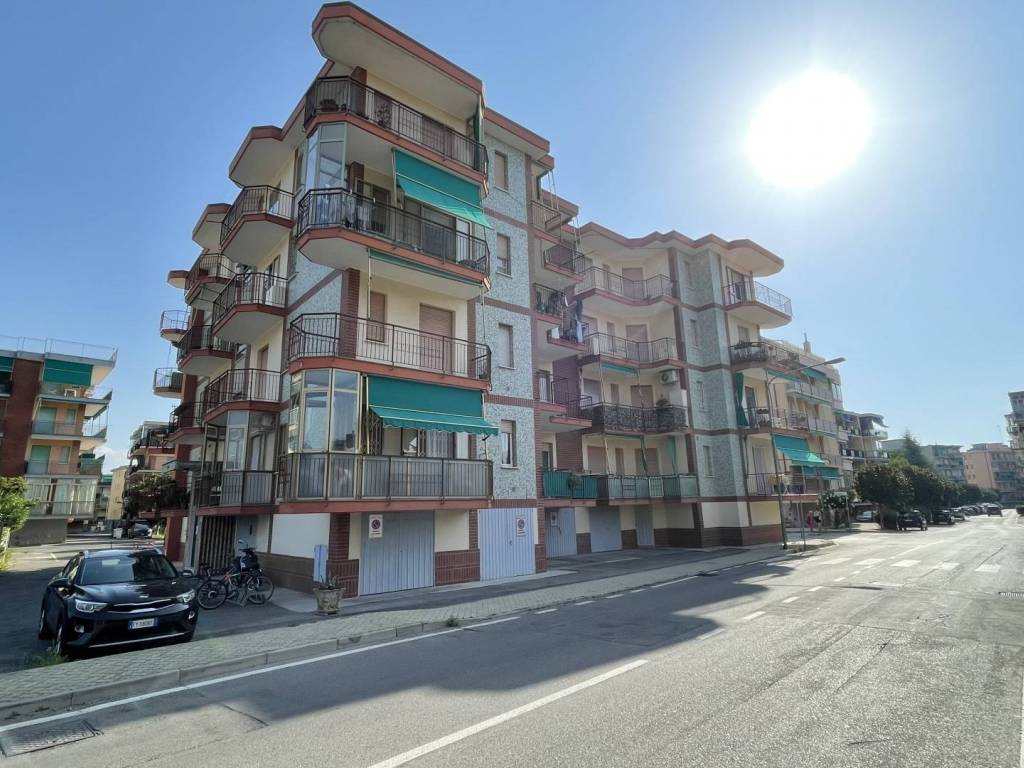 Appartamento a Borghetto santo spirito in Via Milano, 8 - Foto 2