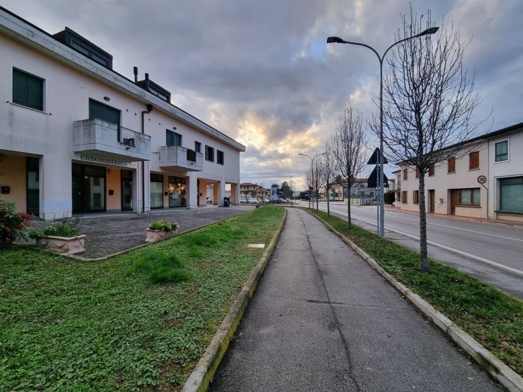 Immobile a Campodoro in via veneto - Foto 2