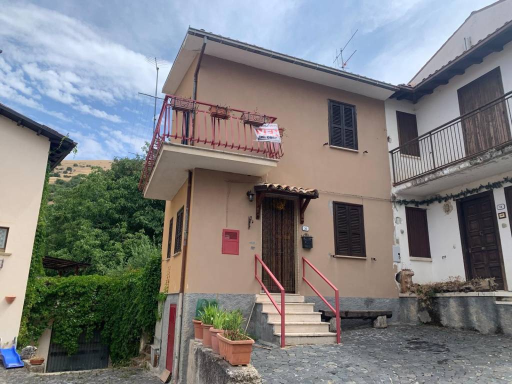 Casa indipendente a Lucoli in Via Ortere - Foto 2