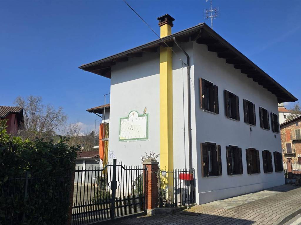 Casa indipendente a Quaregna cerreto in Via Avogadro, 53 - Foto 2