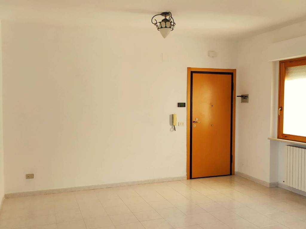Appartamento a Manoppello in Via Alcide De Gasperi, 17 - Foto 2