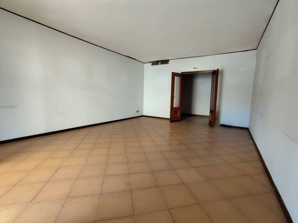 Appartamento a Caserta in Via Gioacchino Rossini, 77 - Foto 3