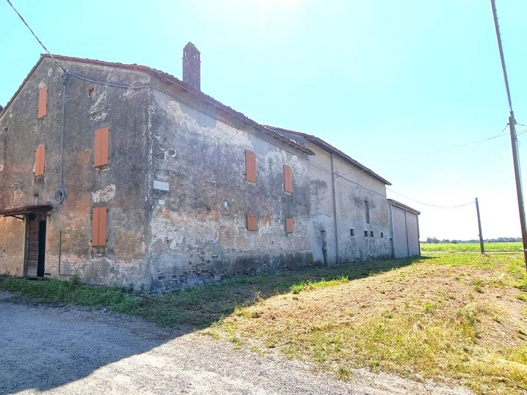 Rustico / casale a Sissa trecasali in Frazione San Nazzaro, 86 - Foto 2