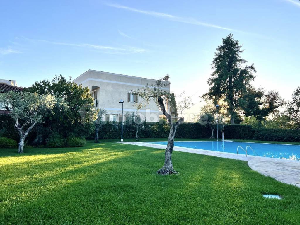 Appartamento a Peschiera del garda in Via Tangenziale, 2 - Foto 4