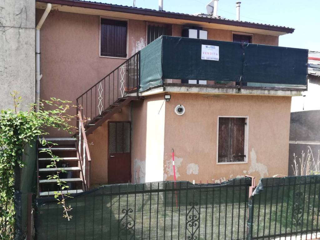 Casa indipendente a Bosco chiesanuova in Contrada Cristofoli, 8 - Foto 3