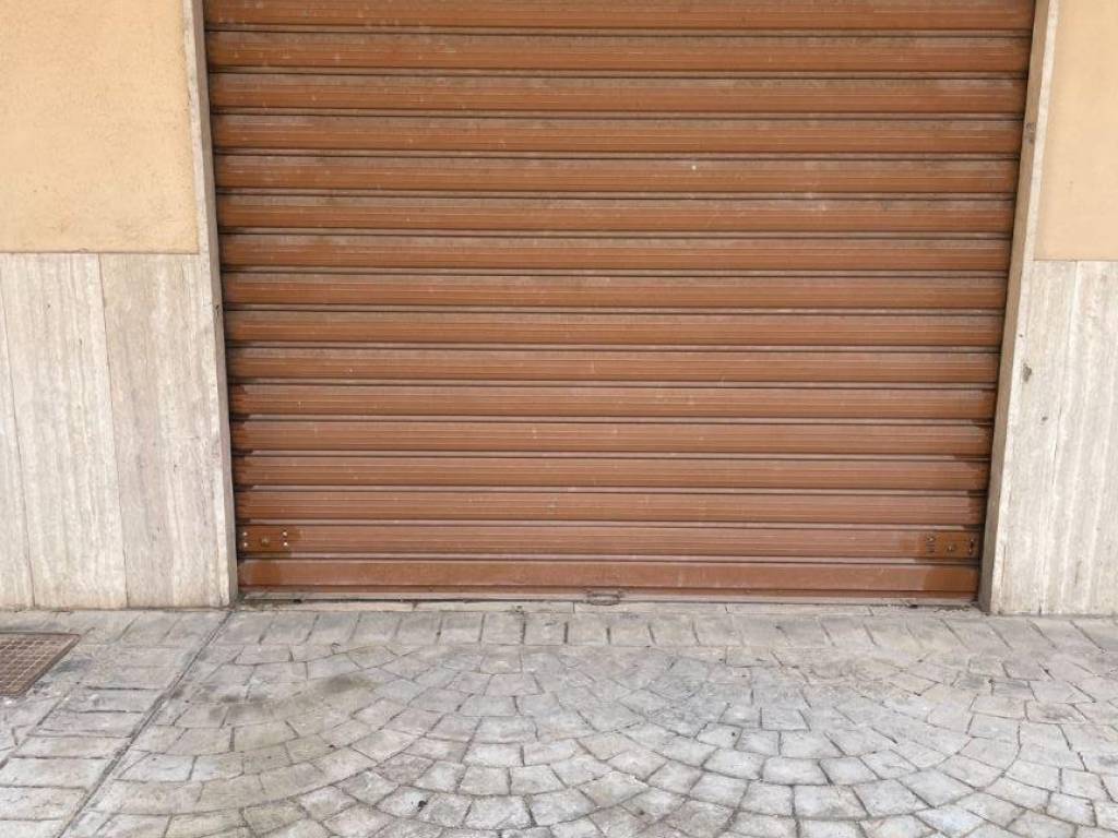 Box / garage a Terracina in Via Michele Roma - Foto 3