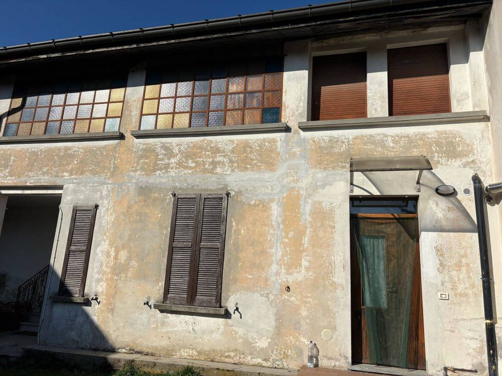 Casa indipendente a Sumirago in Via Giuseppe Garibaldi, 10 - Foto 3